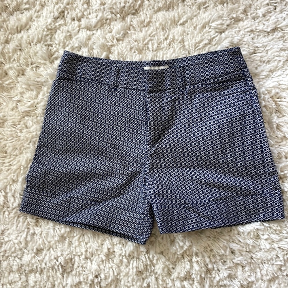 Ladies cuffed printed shorts